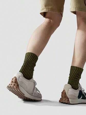 5 双男士吸湿排汗运动袜 - 高品质、舒适、透气、耐用，适合运动和户外活动