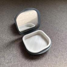 Boîte de rangement portable et invisible pour appareils orthodontiques d'alignement des dents