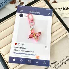 Porte-clés papillon colorés, breloques en résine d'animaux de dessin animé, porte-clés avec mousqueton, ensemble de clips de cartes d'anniversaire décoratives. Convient pour les sacs, les clés de voiture, les accessoires de voiture, les sacs à dos d'école, les accessoires gothiques Y2K, les accessoires d'Halloween, les idées de cadeaux pour la fête des enseignants, les Noël. Cordons de sac avec porte-badge. - Multicolore - Voir 15