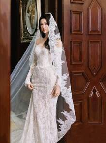 1 件奢华宽蕾丝边 2 米长新娘面纱，户外派对草坪婚礼，教堂婚礼发梳拖尾长面纱，婚纱秋装时尚配饰，女士