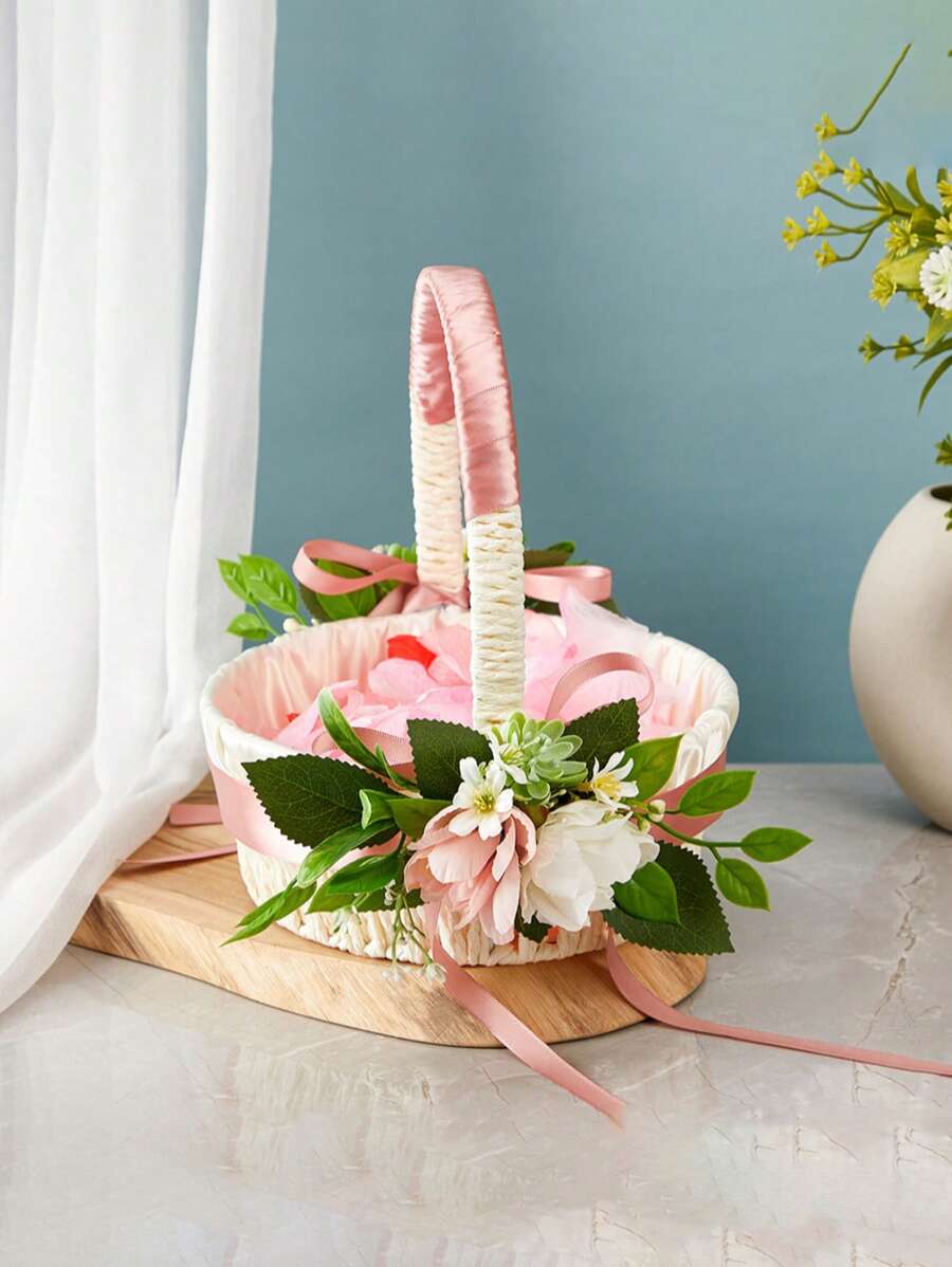 A New Woven Hand-Held Flower Basket For Outdoor Wedding Flower Girls