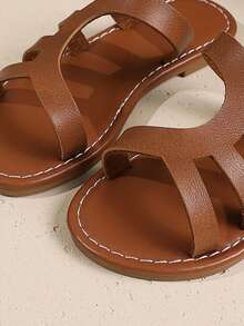 1 Pair Brown Toddler/Kids Plus Size Hollow Slide Sandals, Soft PU Upper, Slip-On, Non-Slip Durable TPR Sole, Solid Color Simple Roman Design, Suitable For 3-15 Year Olds Boys Girls, Beach, Vacation, Casual Wear, 2025 New Arrival - View 8