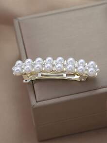 1pc Delicate Miniature 5-Petal Pearl Flower Hair Clip, High-End Tiny Spring Loaded Side Bangs Clip For Women - White - View 3