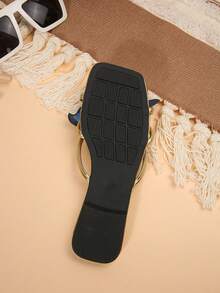 French Style Flat Flower Strap Flip Flops For Women, New Summer Fashionable Fresh Gentle Sandals For Casual, Party, Commuting, Outdoor Walking, Beach - Gold - View 9