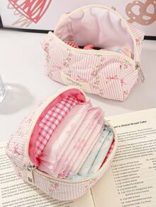 1 件粉色碎花条纹蝴蝶结图案绗缝大容量女士化妆包、旅行化妆包、女孩化妆收纳包、化妆包护肤包盥洗包、卫生棉条收纳包卫生巾袋餐巾收纳包适用于旅行、度假和学校使用、婚礼伴娘礼物、妈妈礼物、生日礼物、送给朋友的礼物