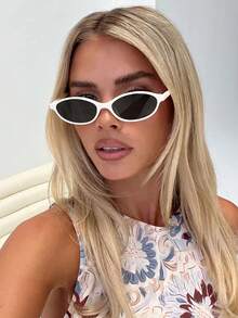 1 Pair Oval Small Frame Fashion Glasses For Women, Casual & Versatile, Suitable For Summer & Beach Vacation - White Frame Gray Piece - View 1
