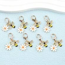 5pcs/8pcs/10pcs Mini Cute Bee/Ladybug And Little Daisy Keychain Set, Fashionable Animal Theme Design, Suitable For Bag Pendant, Very Suitable As Holiday, Perfect For Birthday, Party, Wedding, Back-To-School Season And Graduation Season Christmas Gift Ideas Bag Accessories Lanyards With Id Holder Car Accessories Bag Charms Car Accessories Teacher Friend Sister - Multicolor - View 6