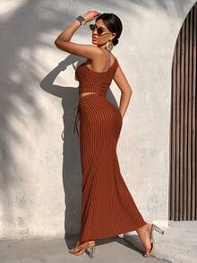 AIJ Conjunto de 2 piezas de mujer Amarilo de verano informal con parte superior corta con un hombro, volantes y rayas, y falda de cola de pez con volantes (estampado aleatorio) - Marrón - Ver 2