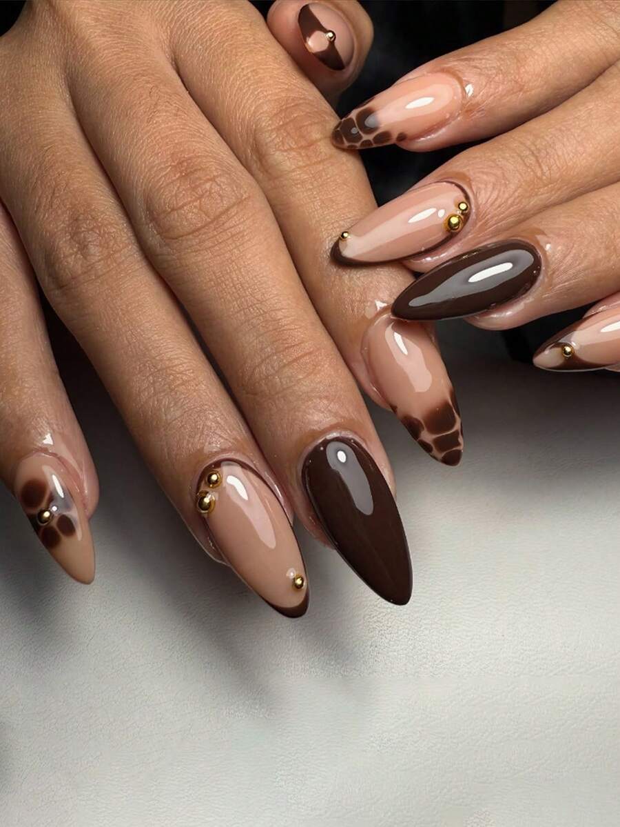 立即提升您的外观，24 件/套杏仁形甜棕色花朵 3D 珍珠装饰别致豹纹全覆盖按压假指甲，附带 1 件果冻凝胶和 1 件指甲锉，增添浪漫气息，让您看起来可爱，适合日常约会美甲用品 - 彩色 - 查看 1