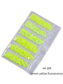1728 Pcs Flat Back Crystal Glass Nail Art Rhinestones. 4#-12# 6 Sizes Mix DIY Decorations For Nails, Clothes, Bags, Hair Accessories, Cars, Beddings, Pendants, Etc. Suitable For Teenage Girls, Women Nail Art, Eye Makeup, Face Stickers, Jewelry Decoration Flat Back Rhinestones. 6 Bags Of Crystal Glass Flat Back Rhinestones. Nail Charms Nail Gems Nail Supplies