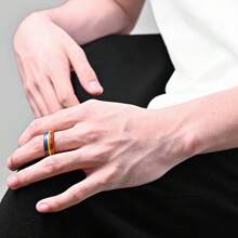 1 Peça Anel de Aço Titanium Elemento do Arco-íris Personalizado, Anel Exclusivo e Pessoal Revestido de Resina, Presente para Namorado/Namorada, Presente de Aniversário/Memorável, Presente da Moda, Presente do Mês do Orgulho, Gravado a Laser