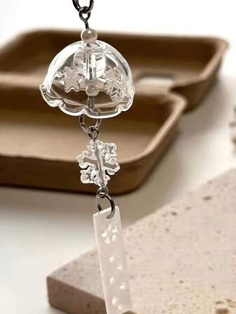 1pc Creative Snowflake Wind Chime Pendant, Fashion Exquisite Wind Chime Pendant Mobile Phone Chain Board Card Hanging Chain Coo Chain Card Book Card Clasp Snowflake Winter Keychain Birthday Gift