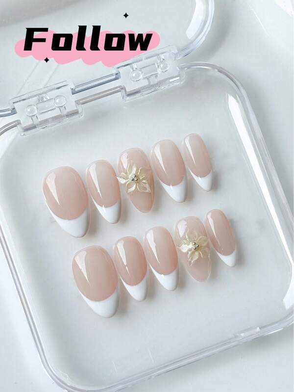 10 Pcs Pure Handmade Nails, Press-On Fake Nails, Short Nails, Almond Shaped Short Nails, White Nails, White French Nails, Simple Nails, Summer Nails, Sweet And Cute, Y2K Design Nails, Spring Nails, Simple And Elegant Nails For Spring, Holiday Nails, Perfect Holiday Party Gift For Ladies, Great For Many Occasions, Prom Nails, Office Nails, Everyday Wear Nails. Nail Supplies Nails