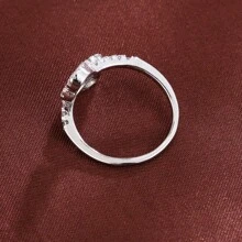 Verstellbarer Kupferring - symmetrisches Herzdesign mit eingelassenen synthetischen Zirkonien, schlichter Modeschmuckring