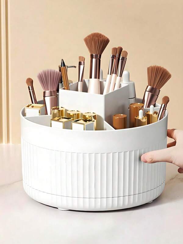 1-delige roterende cosmetica-display voor op kantoor, voor het opbergen van oogschaduw, lippenstift en kwasten, gemakkelijke toegang tot kleine gereedschappen, wenkbrauwpotloden, scheermesjes, kantoorbenodigdheden, enz. Het is een multifunctionele roterende beugel voor thuisgebruik en het organiseren van cosmetica, ideaal als leuk accessoire of cadeau, voor vakantie, badkamer, slaapkamer, grote capaciteit, etui, etui, schooltas