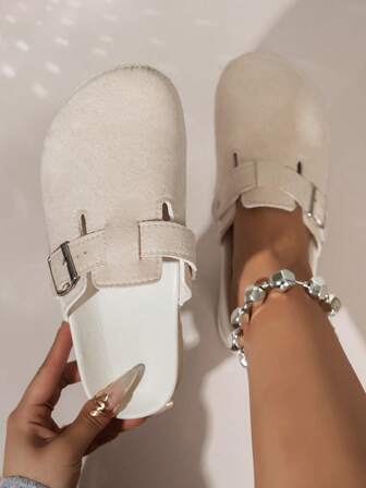 全新可调节男女通用拖鞋，柔软舒适的 EVA 鞋底，防滑耐用，适合室内外使用，专为宽脚设计，配有可调节绑带