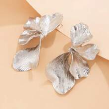 1 Paar elegante Blumen Metall Ohrstecker für Frauen, geeignet für Feiertage, Geburtstag, Date, Party, Reisen, tägliche Fahrt