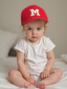 1 pieza Gorra de béisbol clásica negra para niños pequeños e infantes con decoración de letras, correa ajustable, adecuada para niños y niñas de 1 a 3 años, uso casual para primavera y verano