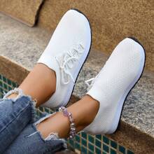 Zapatillas de deporte de malla transpirable de suela blanda, de color liso y elegante, versátiles para el ocio y deportes de verano para mujeres