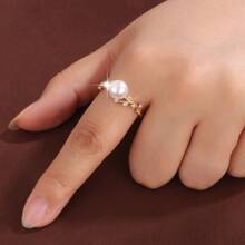 Elegant Copper Ring For Women With Branch And Leaf Design, Synthetic Zirconia, Versatile For Daily Wear & Gift Giving, All Seasons Suitable
