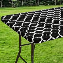 1件提供多种几何图案弹性桌布，方形和圆形尺寸可选。采用牛奶丝材质制成，适合春夏季节。这些桌布可用于装饰厨房、餐厅和庭院，也可用于装饰不同尺寸的餐桌。非常适合家庭聚会和户外野餐。