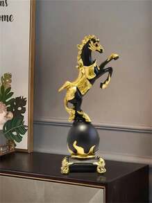 1pc Successful Winged Horse Decoration, Good Luck Housewarming And Opening Ceremony Gift, Elegant And Lively Horse Figurine To Enhance Space Style, Creative Craft Decor Statue For Living Room, Bedroom, Office, TV Stand, Foyer And Entryway, Perfect Christmas And Holiday Gift
