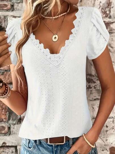 Women Solid Color Contrast Lace V-Neck Floral Short Sleeve Casual Top