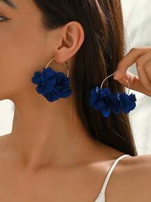 1 对百搭花卉织物几何图案金属环耳环，简约深蓝色时尚布花金属大环耳环，适合女士日常和节日佩戴 - 深藍色 - 查看 2