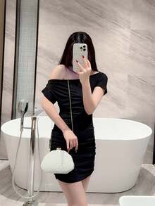 One Fashionable & Luxurious Jeweled Mini Evening Purse, Colorful Sequin Patchwork Evening Clutch Bag For Party, Celebration, Shiny Phone Wallet Makeup Bag, Multifunctional Women Accessory, Glittering Sequin Bag - White - View 12