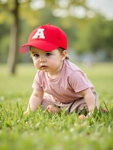 1 pieza Gorra de béisbol clásica negra para niños pequeños e infantes con decoración de letras, correa ajustable, adecuada para niños y niñas de 1 a 3 años, uso casual para primavera y verano