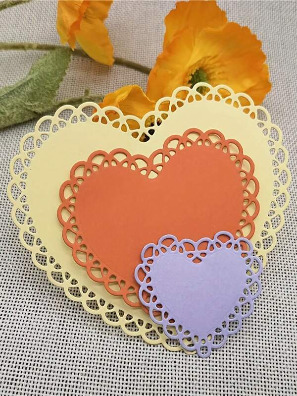 Heart-Shaped Hollow Lace Golden Cutting Die Craft Stamp Die-Cut Embossing Card Making Template Frame