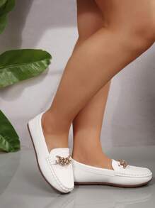 Mocasines casuales de primavera de amplia cabida para mujer con cadena y decoración de strass, bailarinas de piel suave blanca