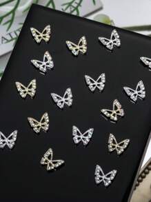 Decorazioni per unghie, 20 pezzi di decorazioni a forma di farfalla 3D in oro (10 pezzi) e argento (10 pezzi) per unghie, accessori per arte di unghie, decorazioni per unghie, stile Y2k - set di decorazioni in metallo a forma di cuore, accessori per unghie fai-da-te, fornitori di arte di unghie, gem per unghie, kit per unghie, forniture da salone di bellezza, necessità per professioniste di arte di unghie
