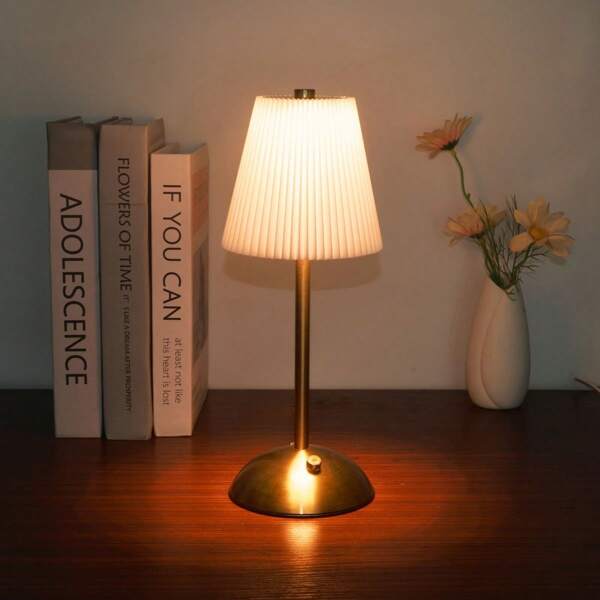 Lampe de bureau style nordique vintage plissée, contrôle tactile, 3 couleurs variantes et ajustables - Lampe de table rechargeable USB en métal, convient pour la décoration de la maison, du bureau et de l'hôtel