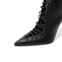 Lançamento Recente Botas de Salto Alto para Mulheres, Bico Fino Sexy Vazado Tiras Cruzadas Salto Super Alto Magro Moda Botas Longas