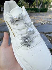 6 件可爱（兔子、蝴蝶结、花朵）鞋饰配件 - 易于安装可拆卸 DIY 装饰，适用于帆布、休闲、厚底鞋、带鞋带的鞋子 - 节日派对和特殊场合的完美礼物 - 銀色 - 查看 5