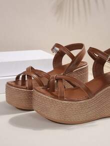 2025春夏新款女士坡跟厚底沙滩度假编织绑带高跟凉鞋，连衣裙风格时尚高跟拖鞋 - 棕色 - 查看 3