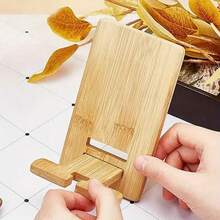 1pc Customized Pattern & Text Wooden Desktop Mobile Phone Holder, Portable Desk Smart Phone Stand Suitable For All Phones, Office Desk Accessory, Initial Name Wreath Alphabet 26 Letters Design - Multicolor - View 9