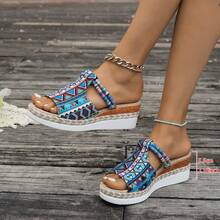 Women's Canvas Graffiti Platform Slip-On Sandals - Woven Details, Suitable For Beach Outings,Wedge Sandals,Summer Shoes - Multicolor - View 6