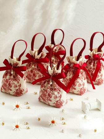 中式高档结婚回礼盒，结婚喜糖盒袋，手提喜糖袋，订婚回礼喜糖袋，喜糖布袋，派对礼品包装袋，生日派对礼品包装袋，派对回礼喜糖包装袋，中式结婚回礼喜糖盒，生日派对礼品包装袋，饰品领带袋，首饰收纳袋