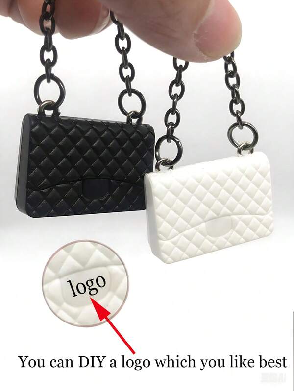 Bolso de mano en miniatura con logotipo en blanco para DIY, decoración de bolso de bandolera de resina, bolso negro mini, ornamento de bolso blanco pequeño, accesorio de casa de muñecas, decoración de microescena, colgante de pared, modelo de vacaciones, regalo pequeño