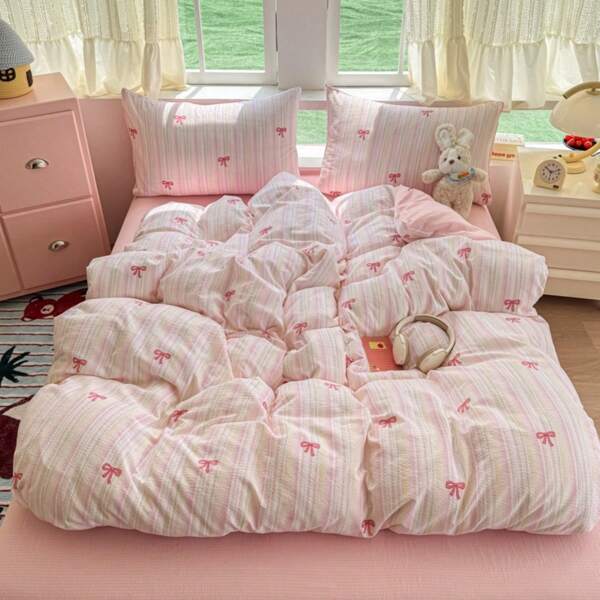 3/4pcs Cute Bow Print Duvet Cover Set, Simple Colorful Striped Bedding Set, Super Soft Microfiber Bed Linen Set, Suitable For Children, Teens And Adults (1 Duvet Cover + 1 Flat Sheet + 1/2 Pillow Covers, Excluding Filler)