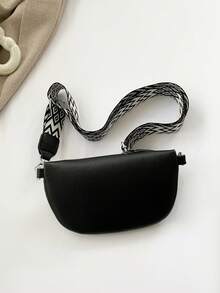 软皮女士时尚休闲腰包、马鞍包、新款百搭胸包、单肩斜挎包、旅行手机包。