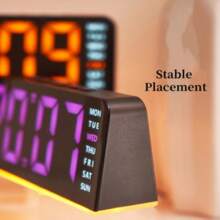 [Reloj con luz ambiente] Reloj digital de pantalla grande de 12/24 horas con fuente LED, que muestra sincrónicamente la temperatura, fecha y día de la semana, doble alarma, 3 niveles de brillo, alimentado por USB, de material plástico, adecuado para dormitorio u oficina. Reloj digital para decoración de habitación, reloj despertador para dormitorio, decoración para dormitorio, decoración para dormitorio universitario, de vuelta a la escuela, decoración escolar, sorpresa escolar