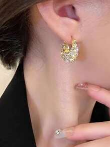 1 Pair Cubic Zirconia Studded Handbag Shaped Earrings, Unique Shiny Rhinestone Earrings Fashion Design, Luxury Elegant Zirconia Bag Charm Earrings, Versatile European And American Style Earrings For Women
