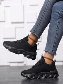 1 Pair Women's Sneakers, Breathable Mesh Design, Chunky Sole, Non-Slip, Durable, Commuting Casual Shoes, Comfortable & Fashionable For Spring And Summer