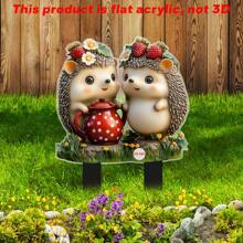 1 PC Creative And Cute Hedgehog Garden Decoration With Strawberries, 2D Flat Acrylic Decorative Accessories With Classic Spring Elements, Fashionable And Diverse Styles, Suitable For Garden Gardening, Perfect Spring Gifts For Family And Friends, Spring Gifts, Holiday Party Decorations.