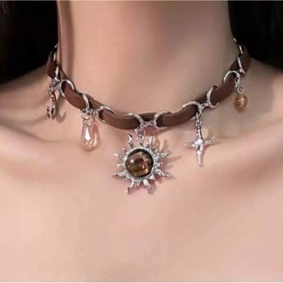 Malachite Star, Moon & Sun Shape Leather Patchwork Clavicle Necklace For Women, Fashionable European Style Versatile Delicate Sweet Elegant, Random Cat's Eye Pattern Delivery