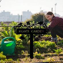 1 pezzo Cartello da giardino personalizzato in metallo, regalo per giardinieri, cartello personalizzato per il cortile, targa da esterno con uccelli e fiori, decorazione da giardino, regalo ideale per giardinieri, floreale