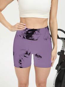 Pantaloni scurți de yoga cu 3 straturi, vopsiți în stil tie-dye, similari cu cei de la Impact Brand